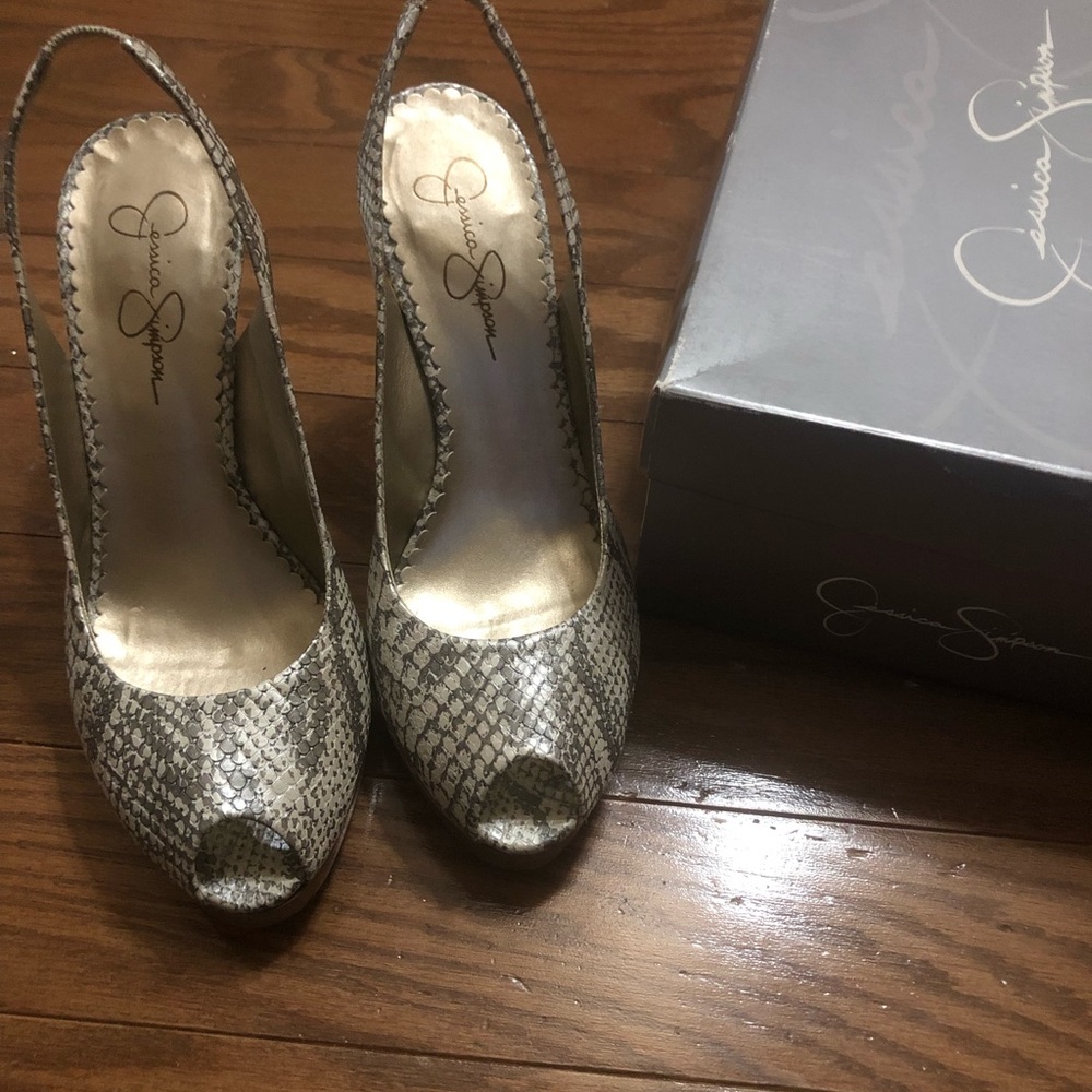 Jessica Simpson high heel shoes